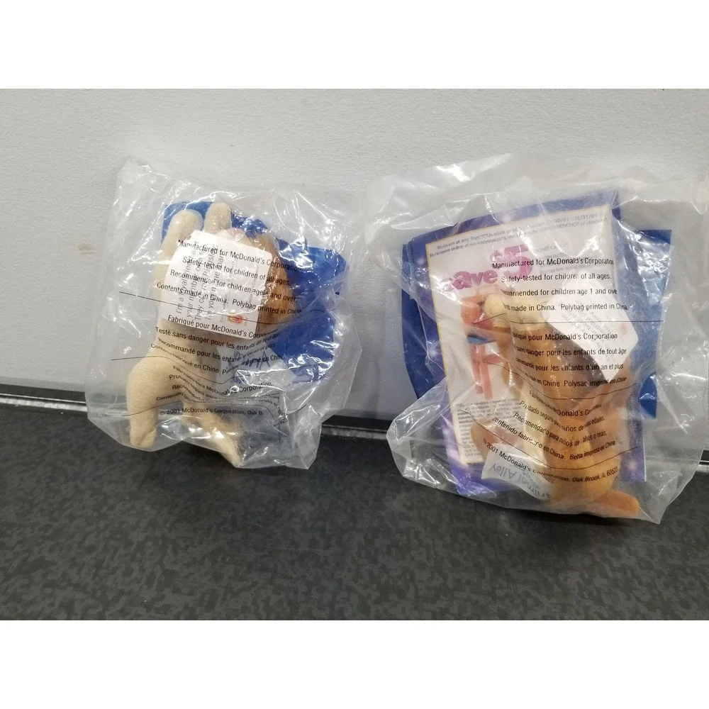 Lot of (2) McDonalds 2001 Happy Meal Animal Alley Toys R Us Riggsley Darby Plush